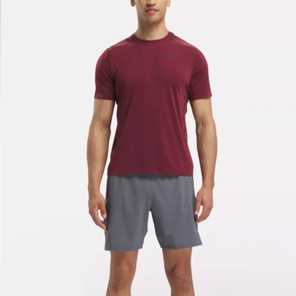 NWT Mens Reebok ACTIVCHILL Athletic T-Shirt